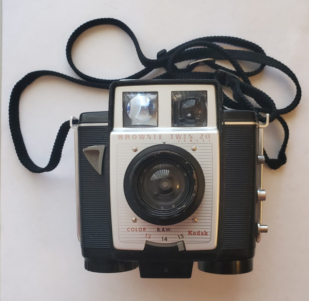 Kodak Brownie Twin 20 Camera, Untested