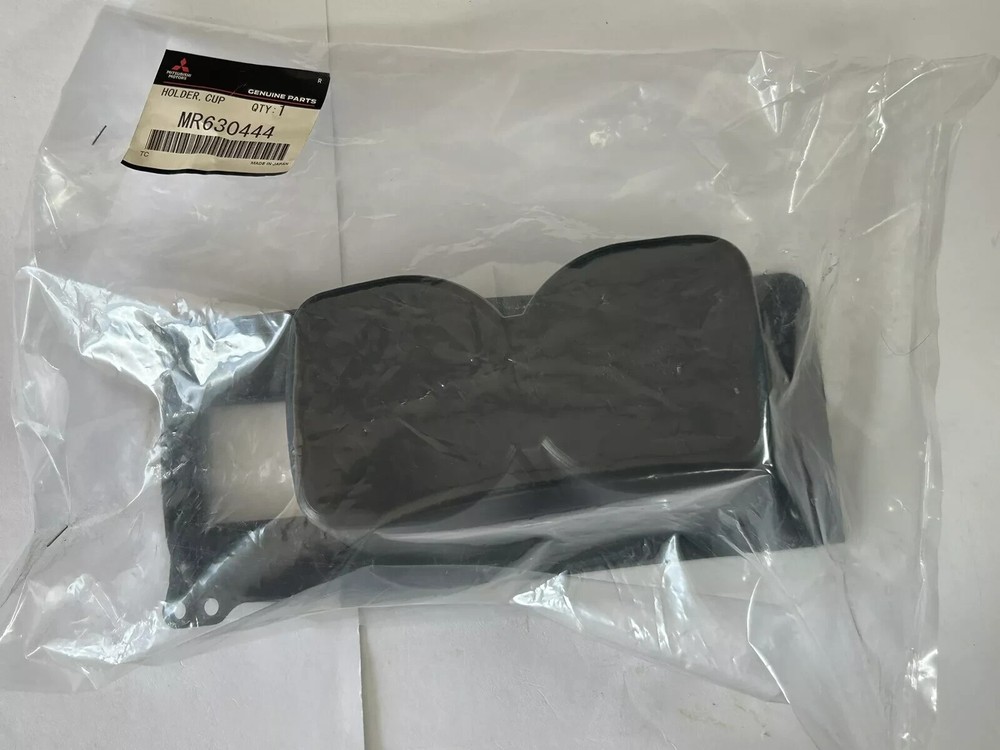 Mitsubishi Evolution 9 EVO9 Instrument Panel Console Cup Holder MR630444