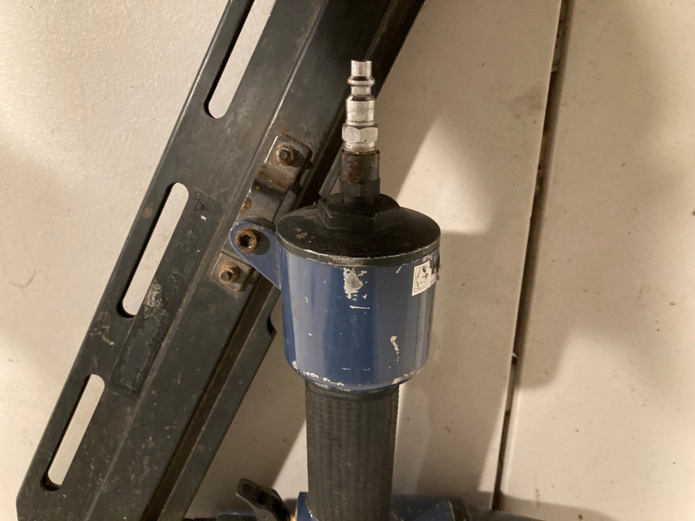 Central Pneumatic Nailer Contractor Series 93760