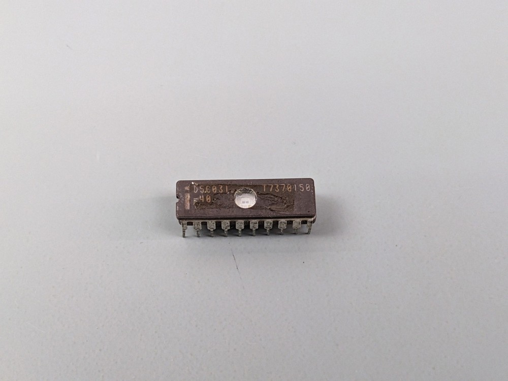 Intel DSC031-40 H-EPLD Programmable Logic IC