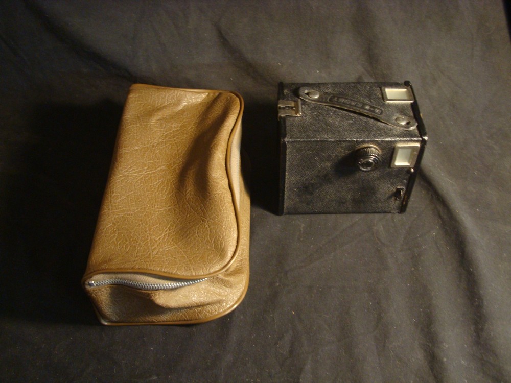 Vintage Ansco B-2 Cadet Box Camera