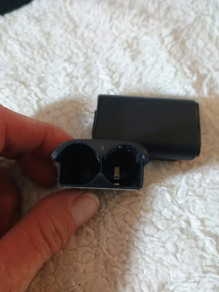 Xbox 360 Wireless Controller Battery Pack – Shell Only – Broken/Damaged – Parts