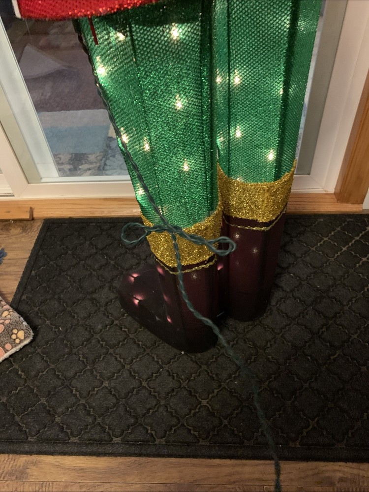 5’ Nutcracker King LED light Up. Red/Gold