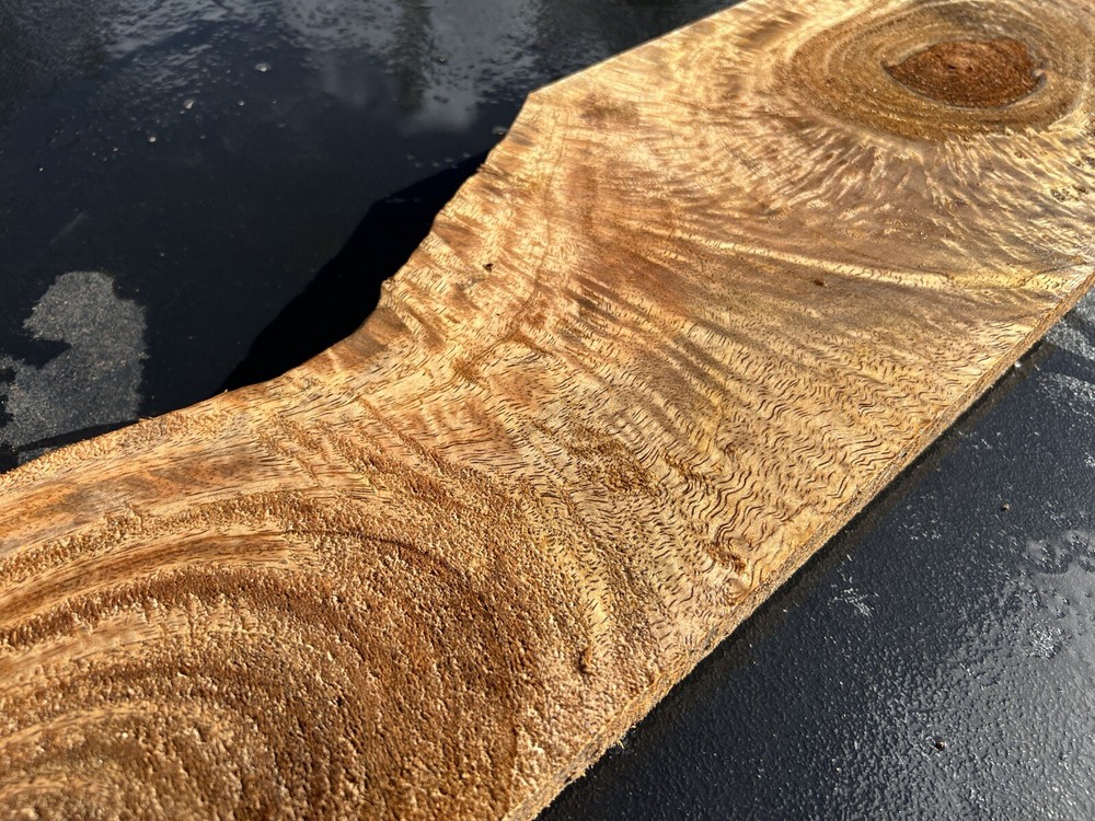 Hawaiian Curly Mango Board #14106