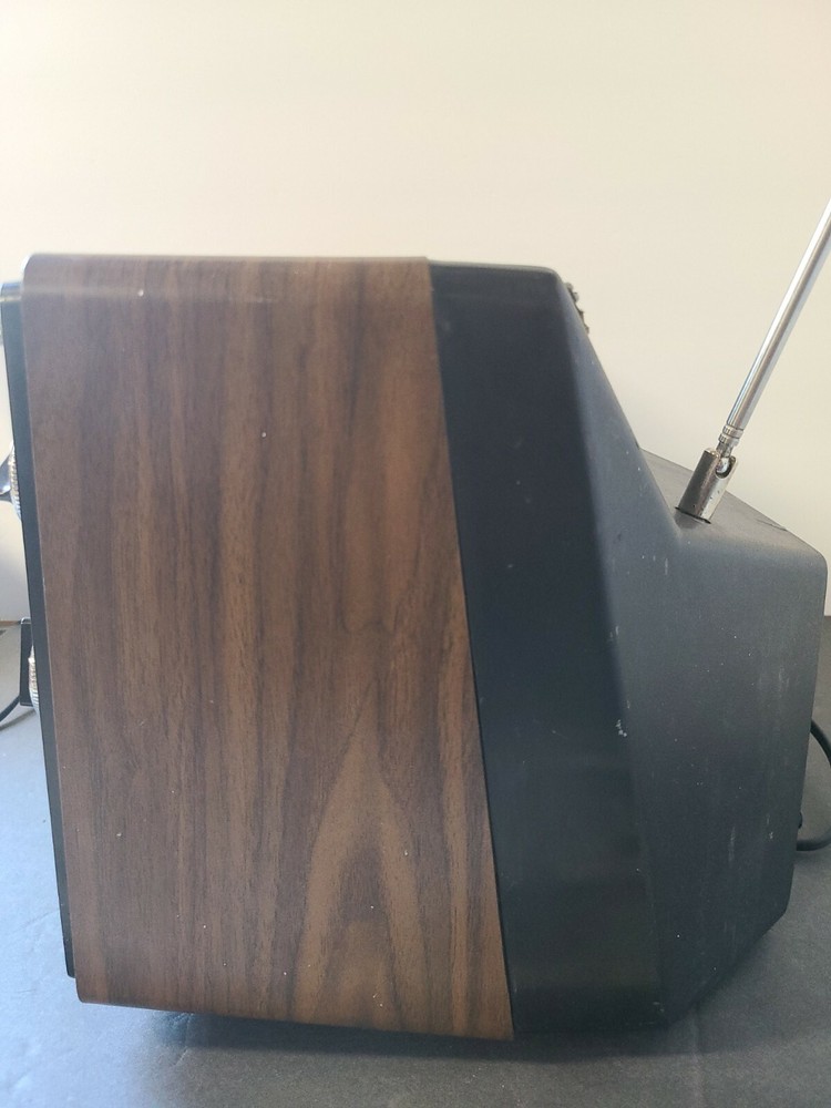 Vintage RCA Woodgrain Solid State Television 12"