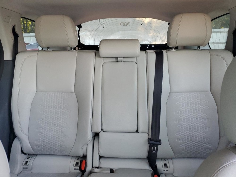 DISCO SPT 2019 Glove Box 4886586