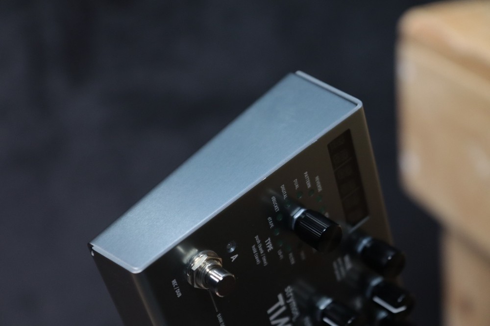 Strymon TimeLine Multidimensional Delay 12 Delay Machines Effect Pedal w/Box