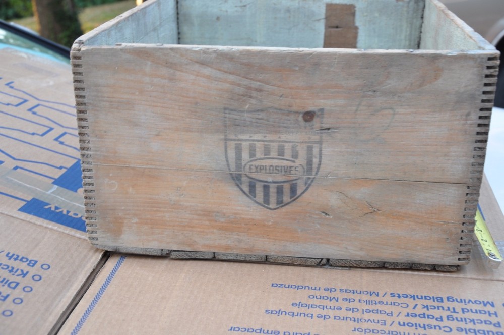 America Cyanamid Co Dynamite box mining blasting vintage