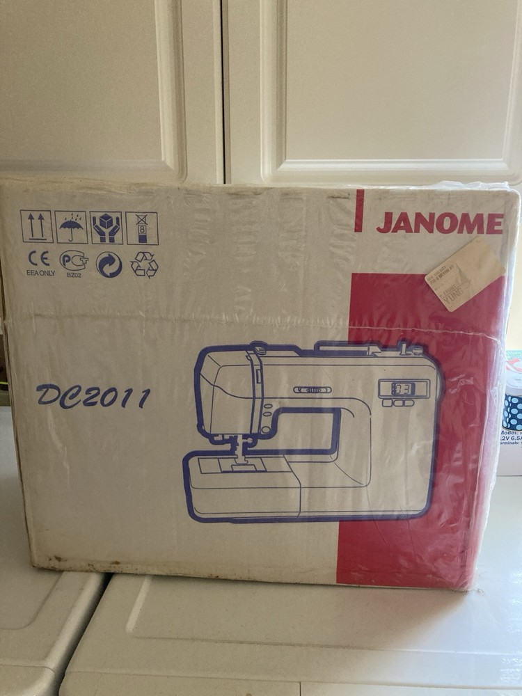 Janome Sewing Machine with 200 Stitches, MOD-200 Fully-Featured Computerized