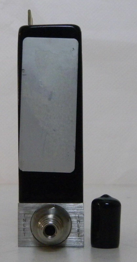 Unit UFC-1110A Mass Flow Controller, Gas- O2, Range- 15 SLM, Used
