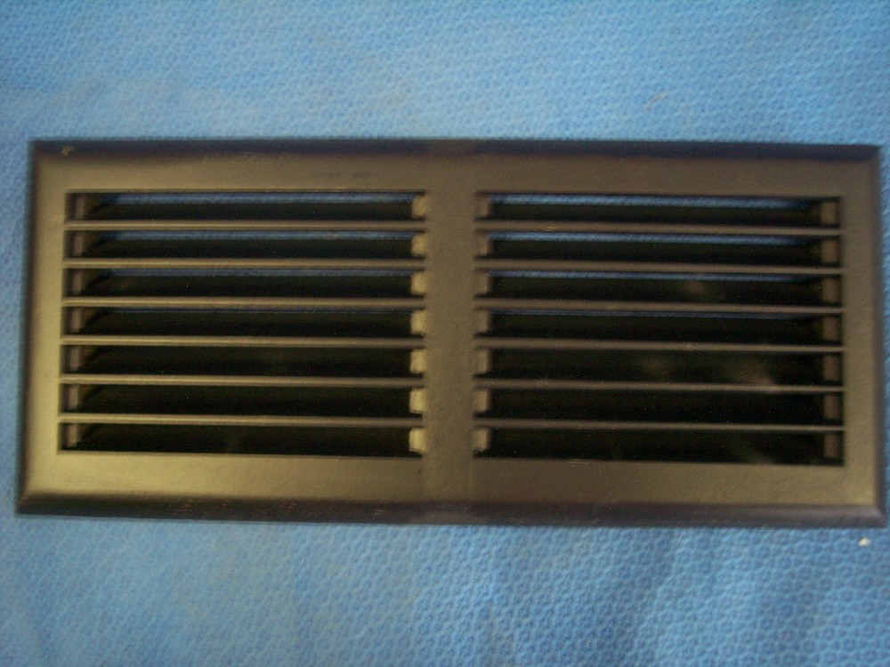 Wood Vent - Black - Wall Mount #V1684300