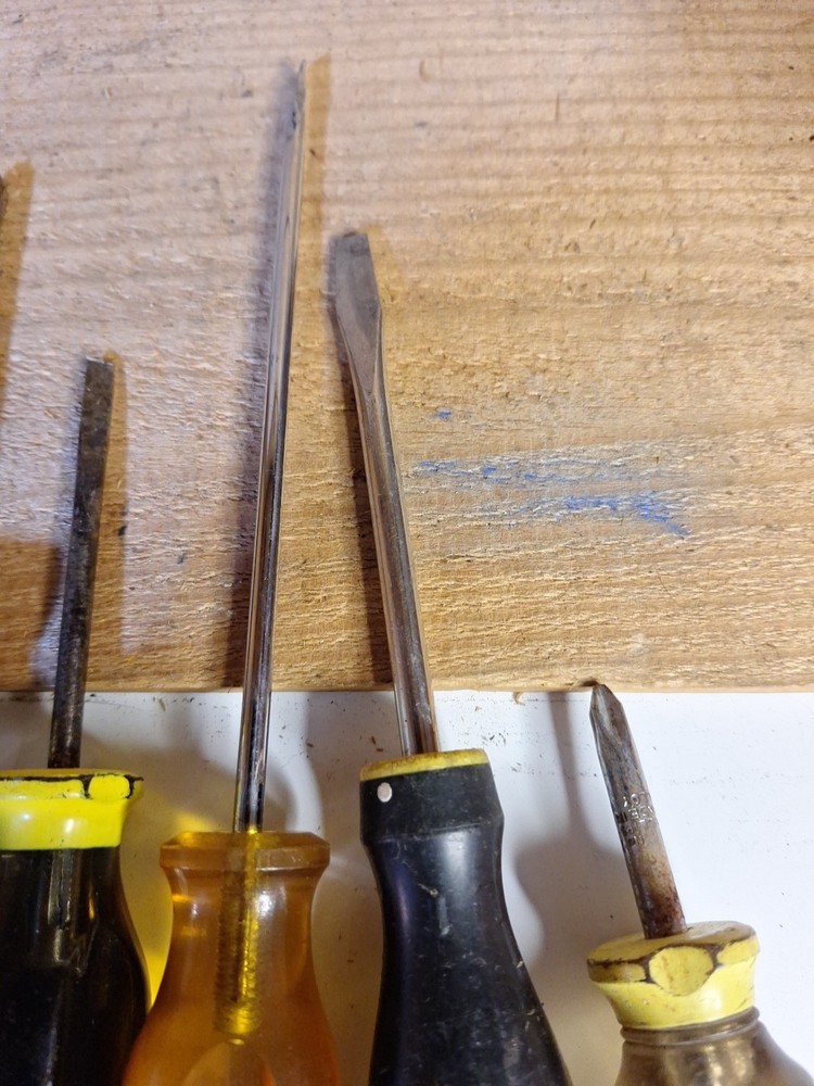 Lot Of Stanley Screwdrivers Workmaster