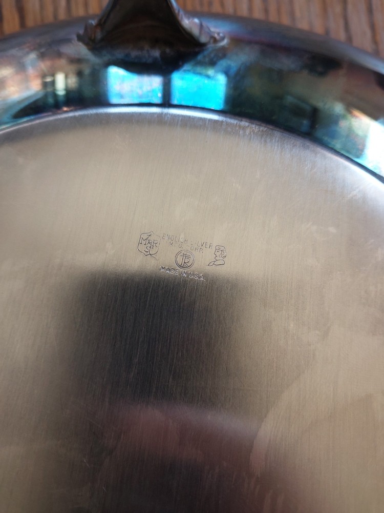 Silver-plated Covered Casserole Dish with Pyrex Insert