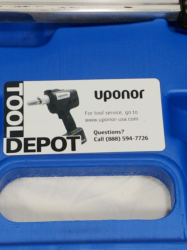 Uponor ProPEX Hand Expander Tool Kit Q6295075