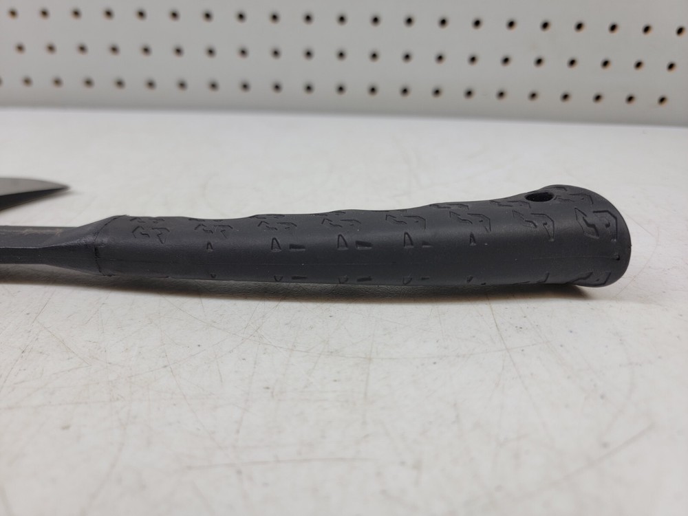 Schrade Bedrock Camp Axe 3½" Cutting Edge 4½" Satin-Stainless Head Rubber Handle