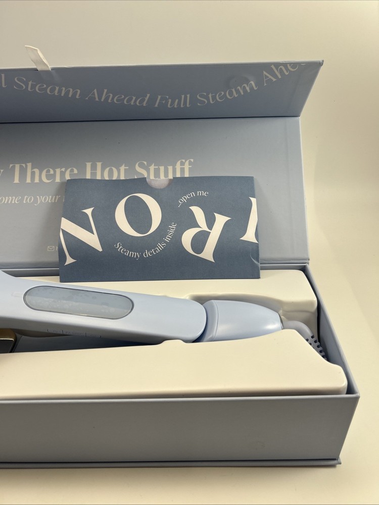 NORI Press Steam Iron Light Blue