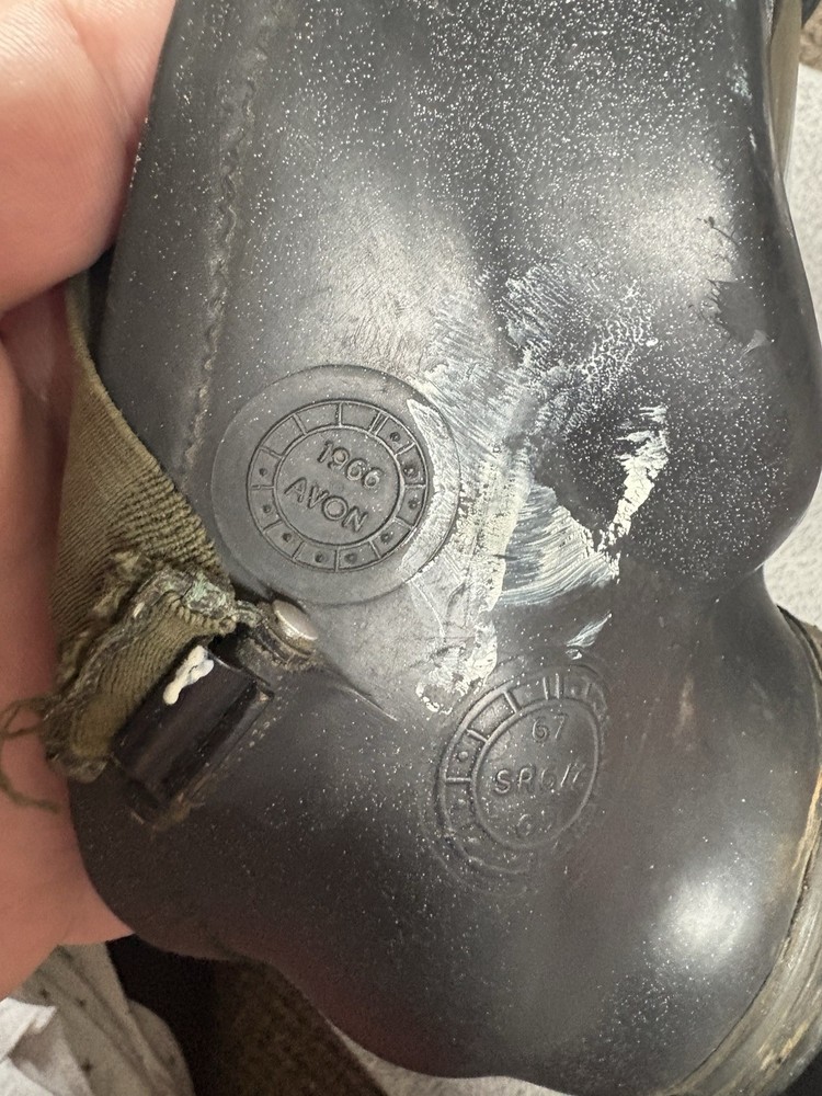 British Military Issue 1966 S 6 Respirator, Size Small
