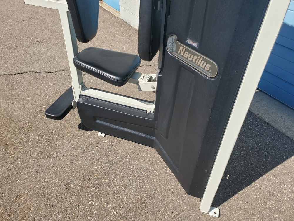 Nautilus Next Gen Rowing Back W/ Heavy Stack