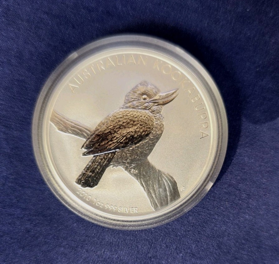 2010 AUSTRALIA KOOKABURRA 1 OZ. SILVER *** FROM MINT ROLL ***