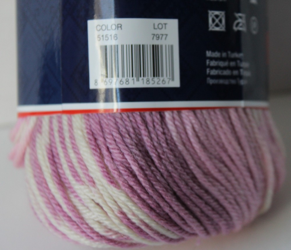 Himalaya yarn NORWAY self pattern- medium 4- Acrylic/ Wool blend