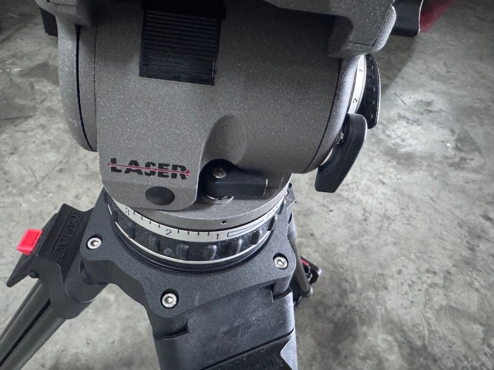 Cartoni Laser Tripod System