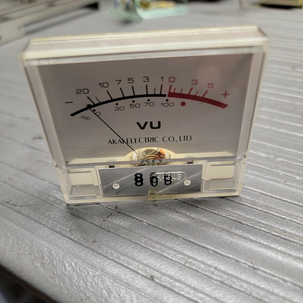 akai gxc-706d Vu Meter