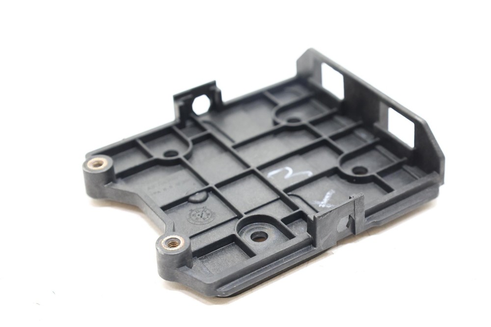 2015 - 2023 FORD MUSTANG REAR LEFT BLIND SPOT RADAR SENSOR MODULE BRACKET OEM