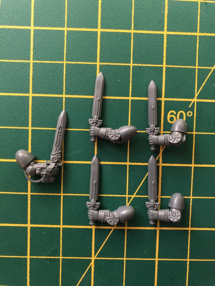 Various Deathwatch Weapons (firstborn)