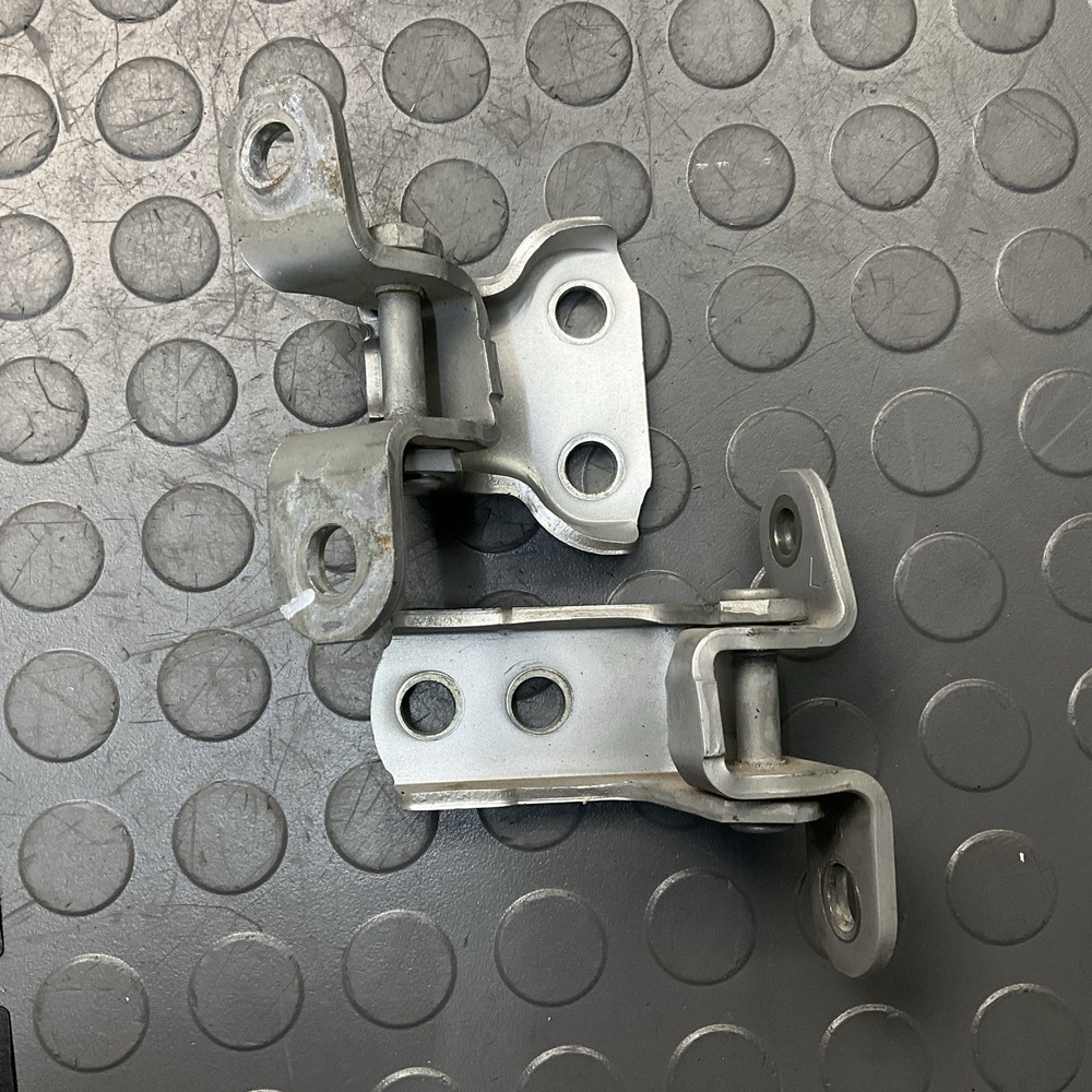 2007-2012 Lexus ES350 Front Left Side LH Upper / Lower Door Hinge Pair OEM