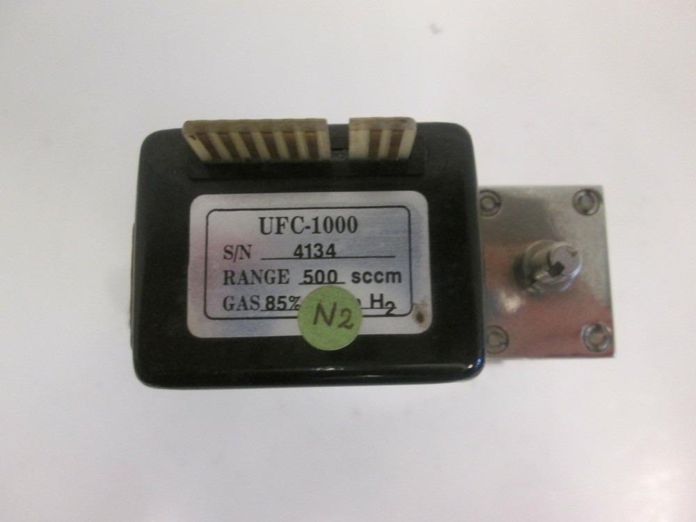 Unit UFC-1000, MFC, Mass Flow Controller, N2/H2, 500 SCCM, Used