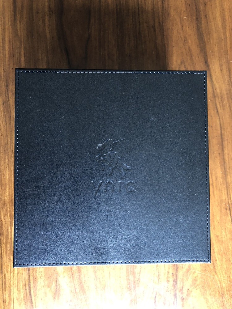 YNIQ Empty Box for Ski Googles