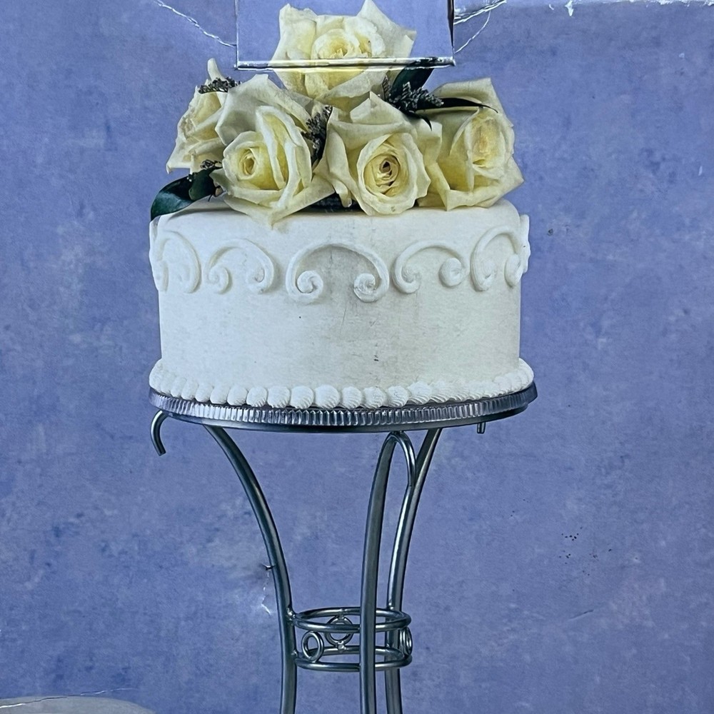 Wilton 9” Scrollwork Cake Stand Brand New Old Stock.