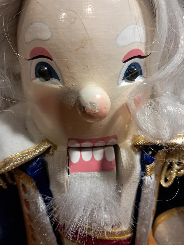 16" George Washington Nutcracker