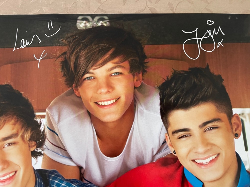 ONE DIRECTION , MUSIC BAND,AUTHENTIC LICENSED 2011 POSTER