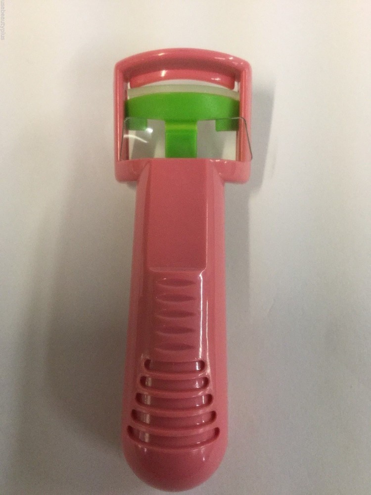 3 X Maybelline Plastic Eyelash Curler - Pink - NEW.