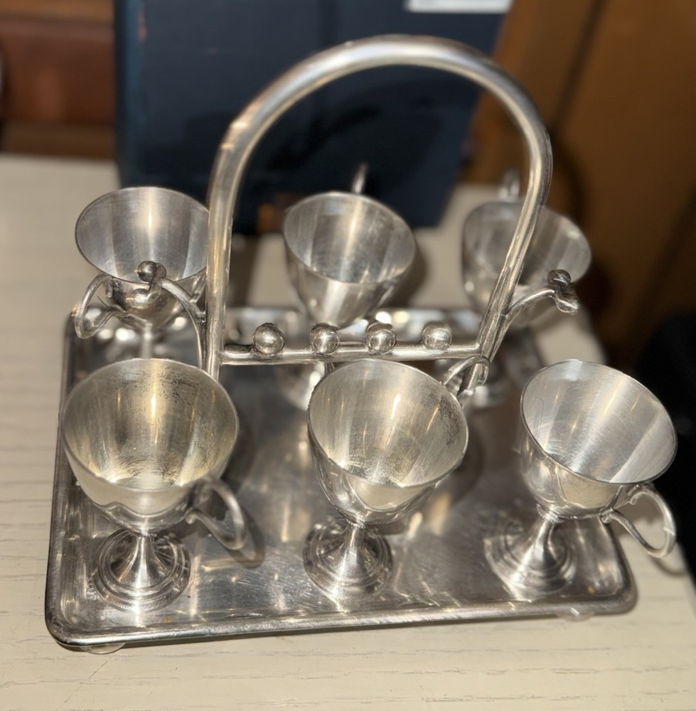Vintage Silver Plated 6 Egg Cruet set D&A EGG CUP CADDY