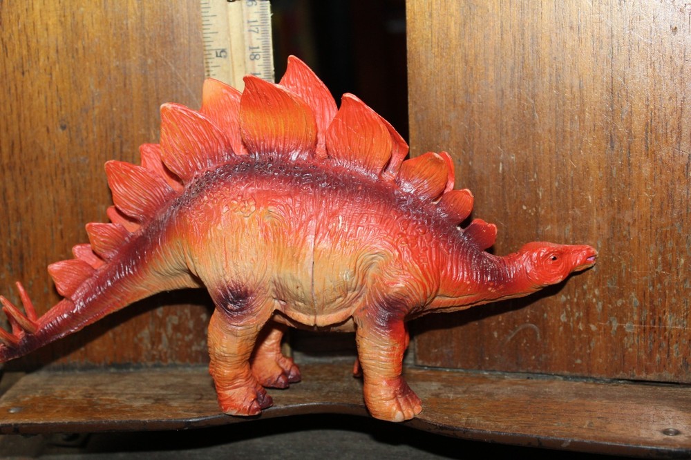 Plastic Dinosaur Action Figure 9" Stegosaurus Gainmax Walgreens
