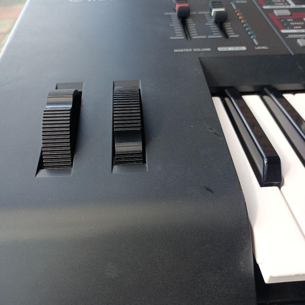 Yamaha MOX6 Keyboard Synthesizer Operation Confirmed