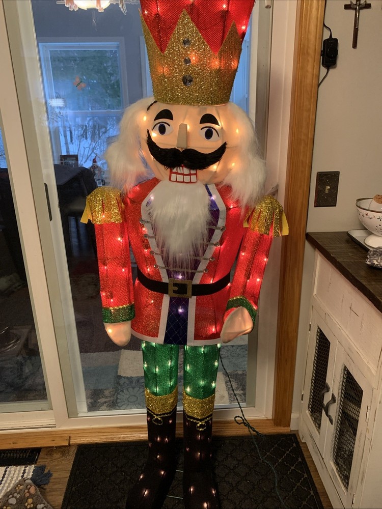 5’ Nutcracker King LED light Up. Red/Gold