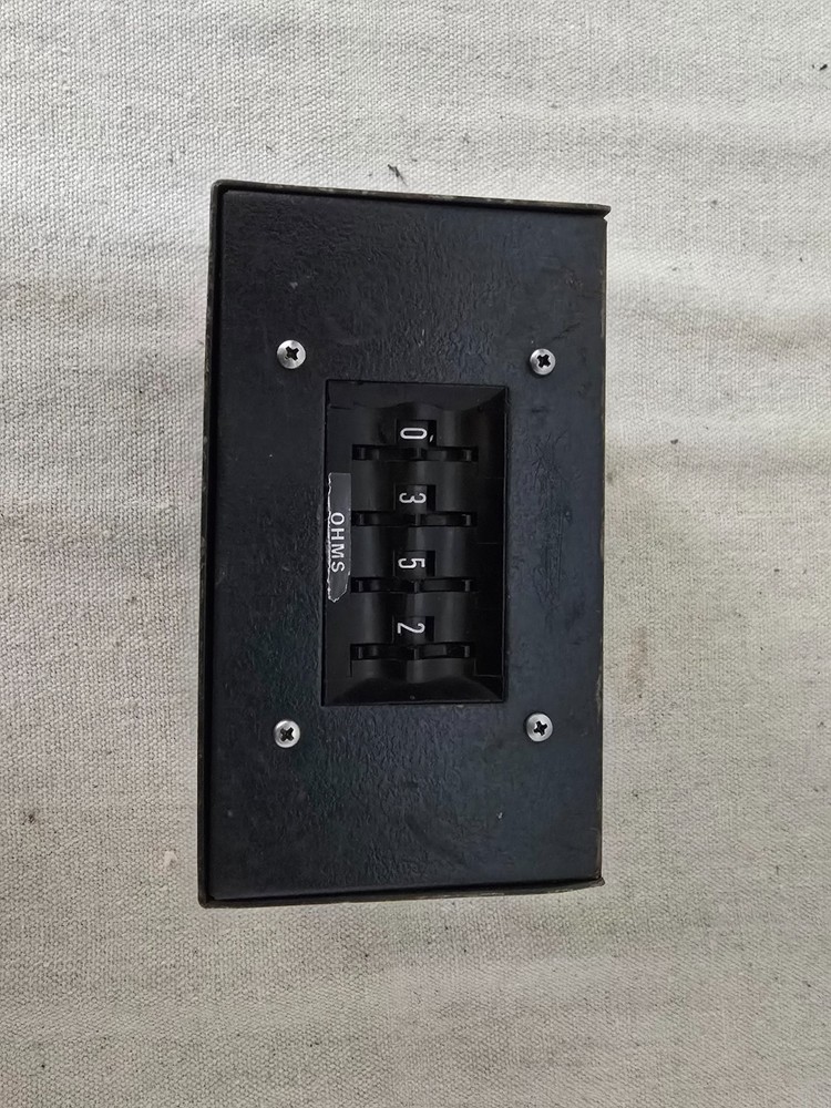 General Resistance Dial-An-Ohm Resistor Box Model DA 42-3, 4 Steps
