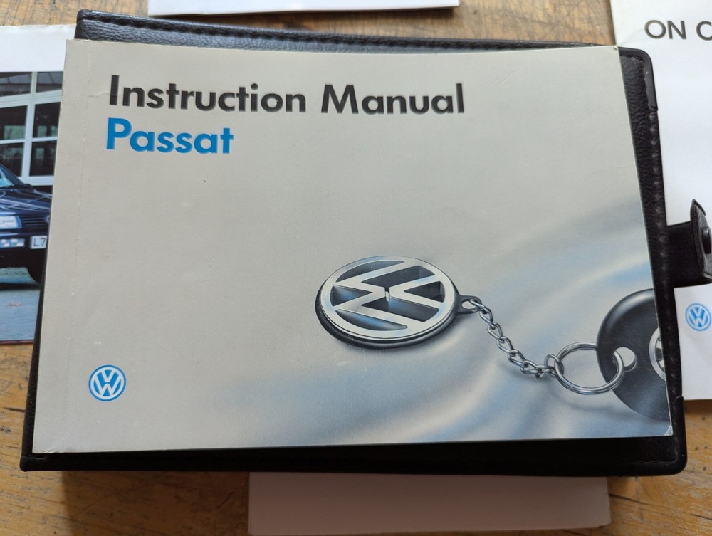 1993/1994 VW Passat Book Pack