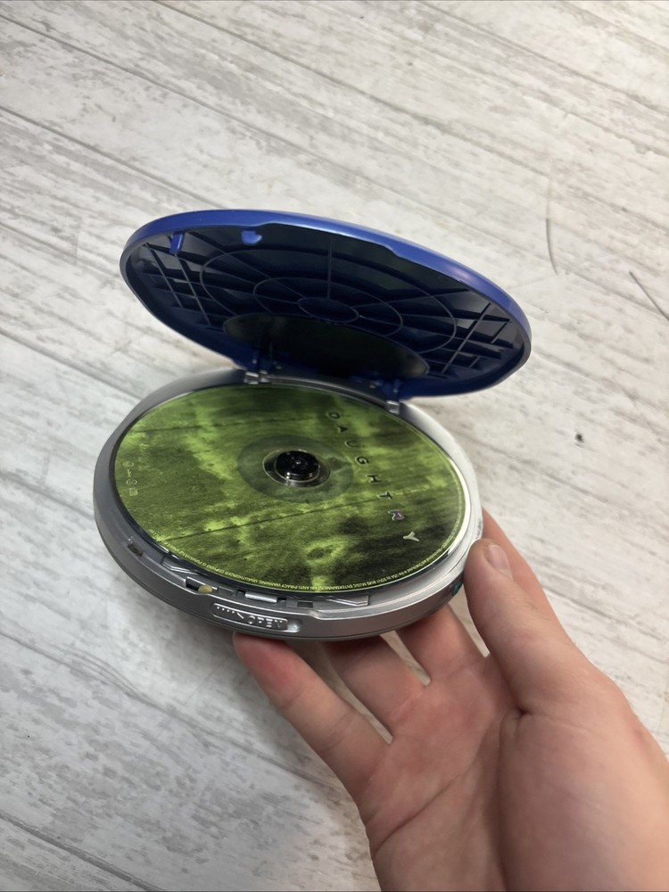 Durabrand Model CD-85 CD Player Tested Working Blue