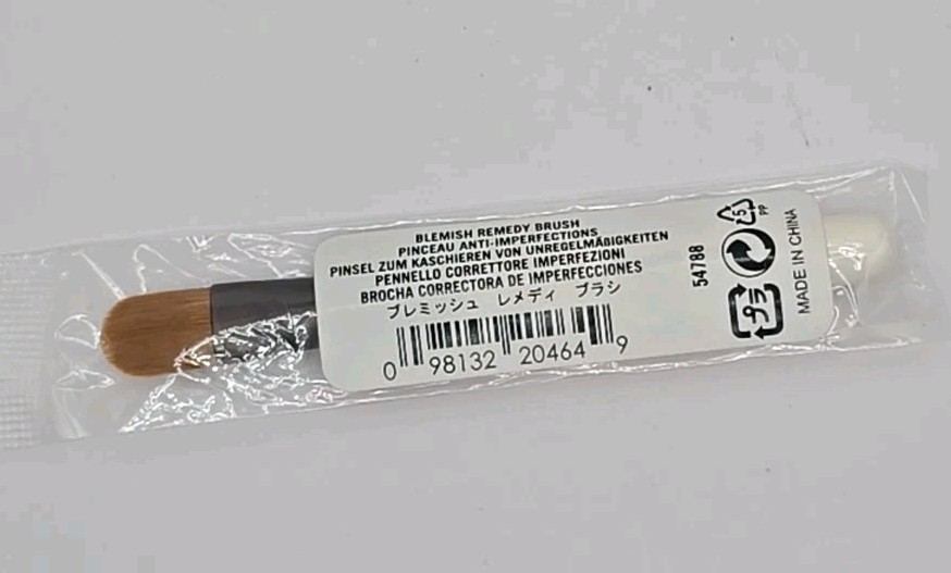 bareMinerals Blemish Remedy Brush