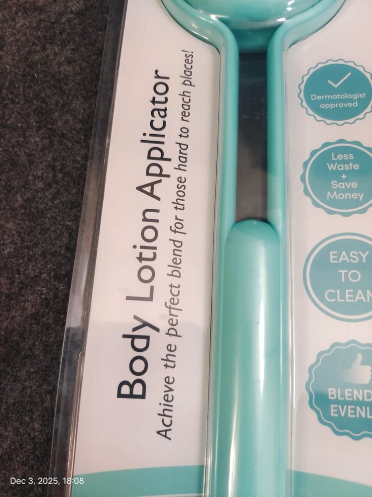 New Forever Blender Lotion Applicator for Back New