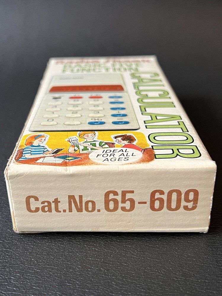 Vintage Radio Shack Calculator Basic 5 Function w Box EC-221 Working Please Read