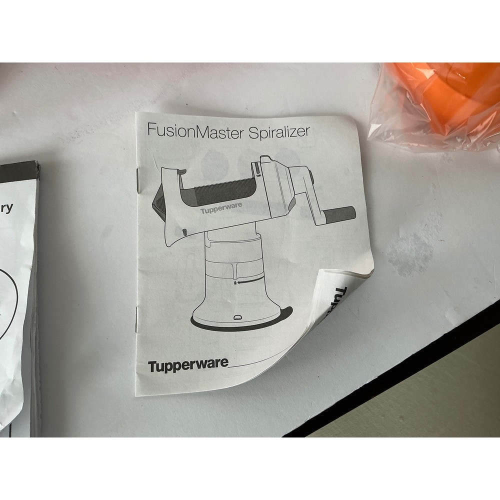 Tupperware FusionMaster Spiralizer & Press Master Juicer Set Red White NWT