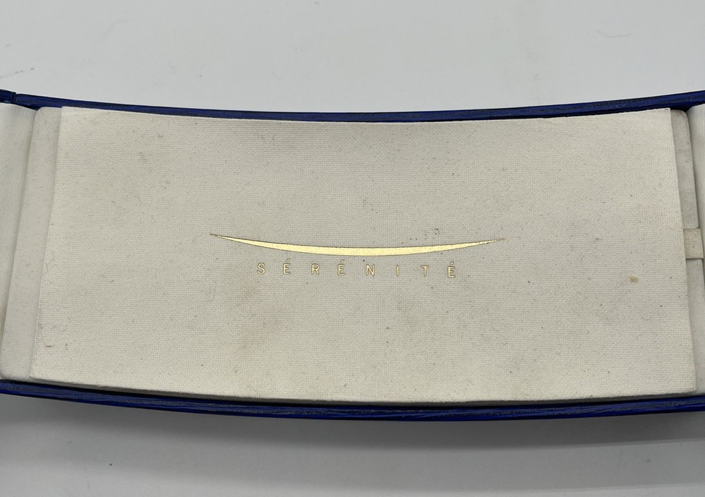 Waterman Sérénitè Case (NO PEN!!). Includes Two Roller Ball Refills. Case Only