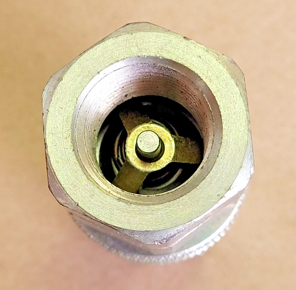 SNAP-TITE VHC-8 QUICK COUPLER, 1 PC.