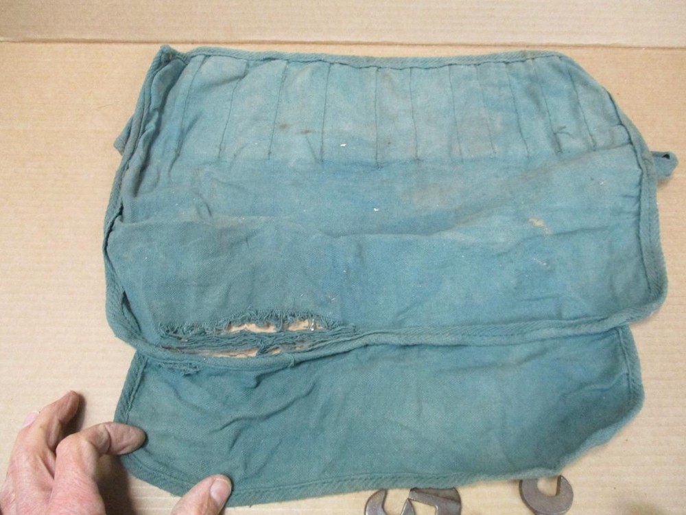 Vintage Bentley ? Tool Kit