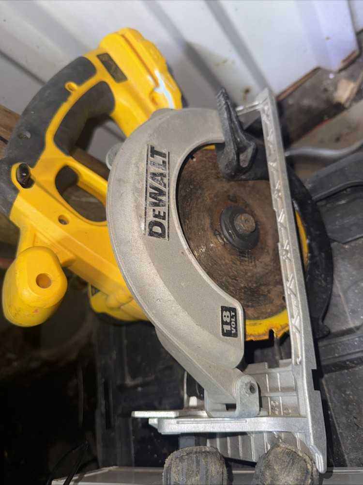 DeWalt Circular Saw 18 Volt